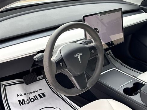 Used 2021 Tesla Model 3 Long Range image 19