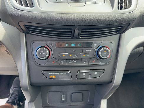 Used 2018 Ford Escape SE w/ SE Sync 3 Package FWD image 22