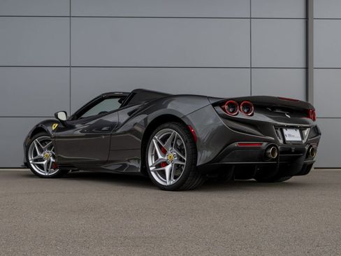 Certified 2022 Ferrari F8 Tributo image 11