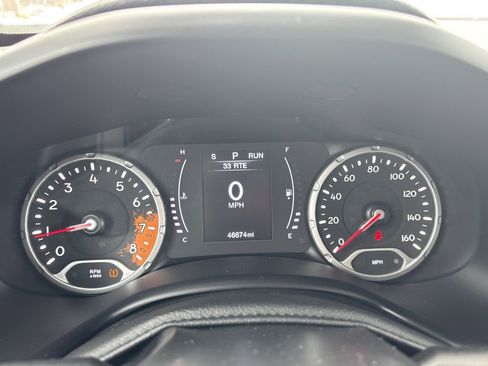 Used 2018 Jeep Renegade Latitude w/ Cold Weather Group image 15