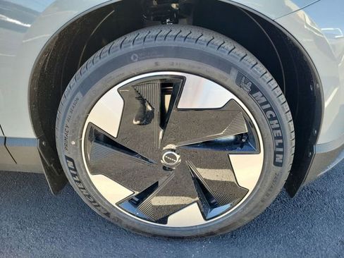 New 2026 Volvo EX30 Plus w/ Climate Package image 20