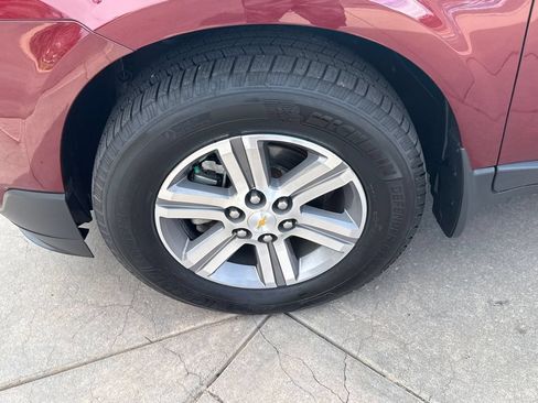 Used 2015 Chevrolet Traverse LT AWD/4WD image 11