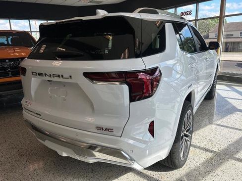 Used 2026 GMC Terrain Denali AWD/4WD image 3