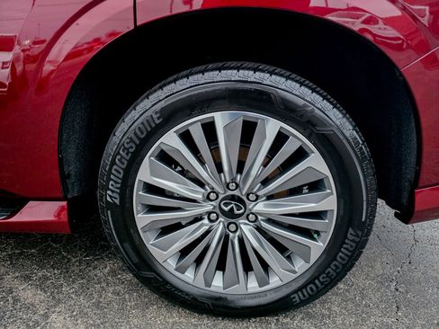 Used 2025 INFINITI QX80 Luxe image 15