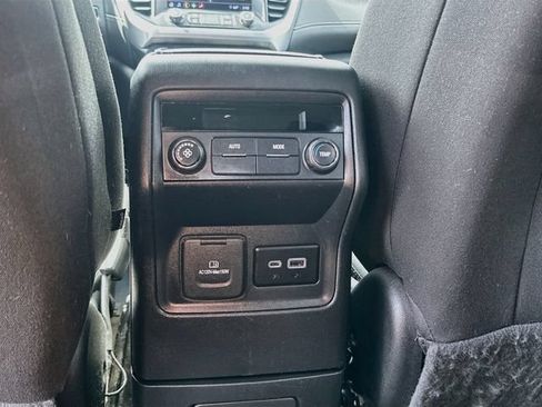 Used 2020 GMC Acadia SLE w/ Driver Convenience Package FWD image 26