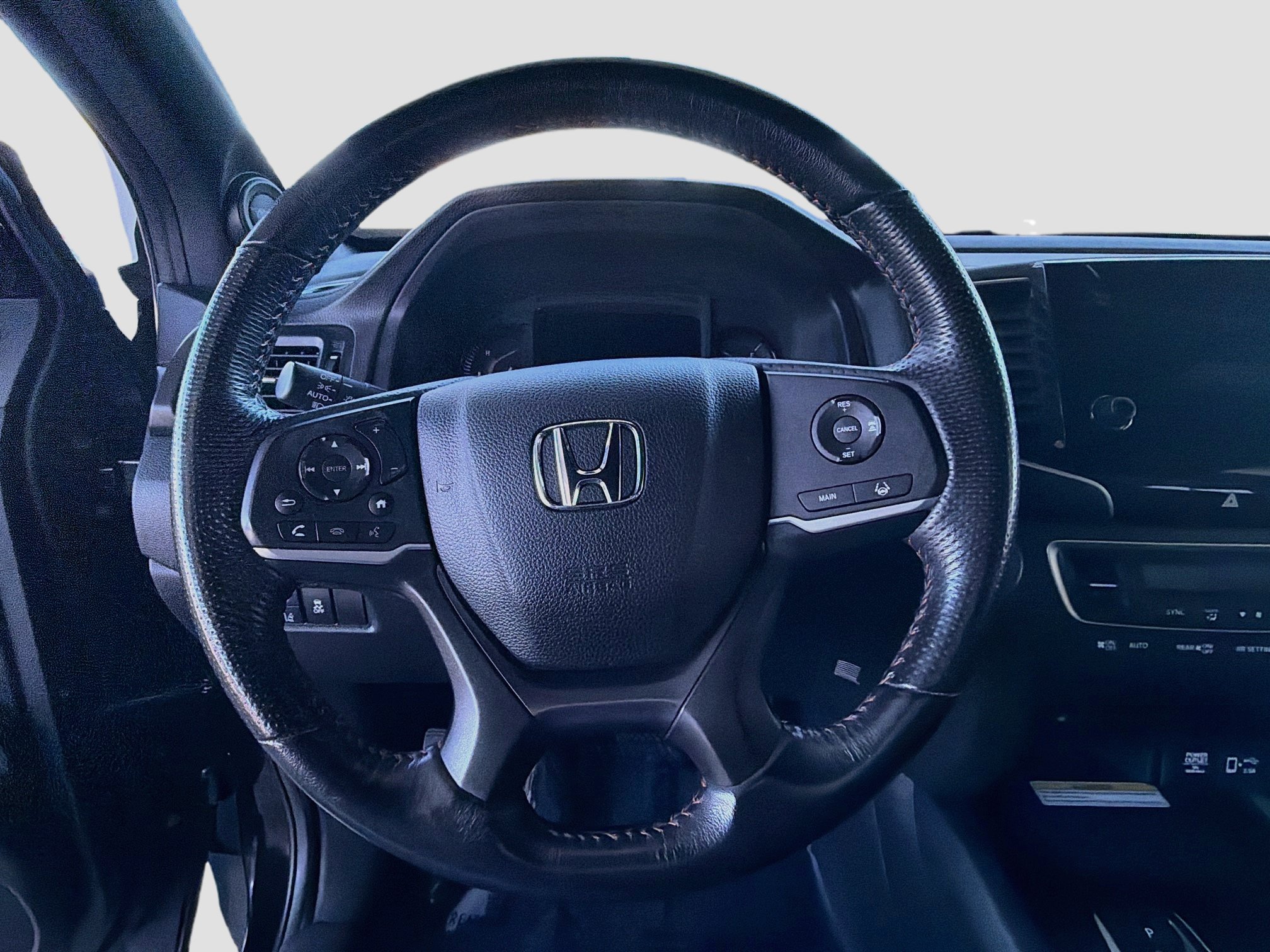 Used 2023 Honda Passport TrailSport image 17