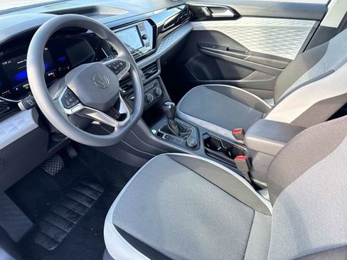 Certified 2022 Volkswagen Taos S image 22