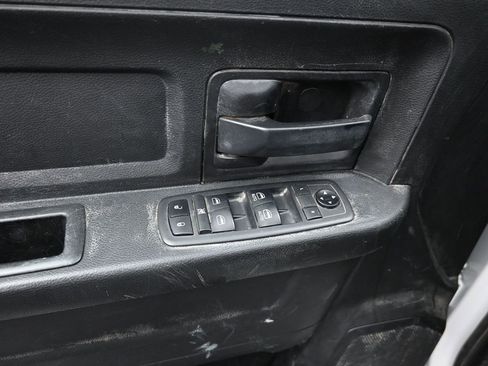 Used 2021 RAM 2500 Tradesman w/ Chrome Appearance Group image 12