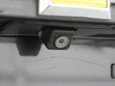 Used 2017 Chevrolet Suburban LT image 16