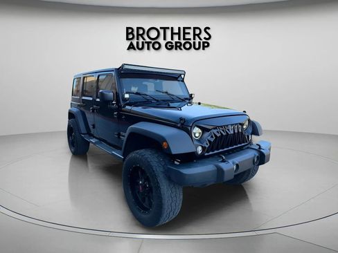Used 2015 Jeep Wrangler Unlimited Sport w/ Quick Order Package 24S AWD/4WD image 3