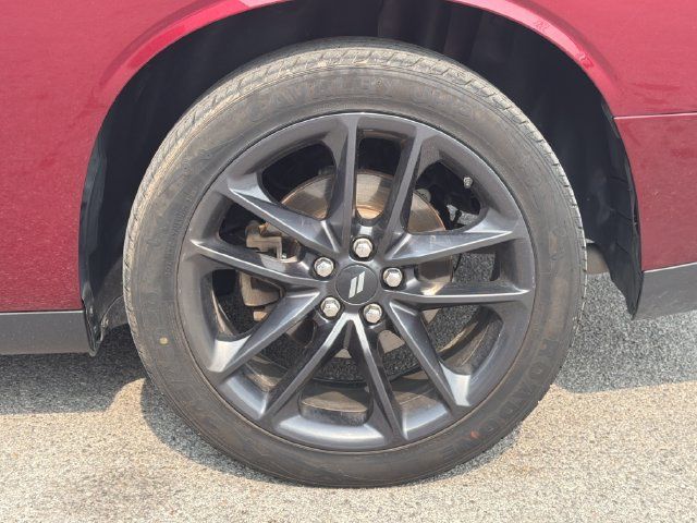 Used 2021 Dodge Challenger GT w/ Blacktop Package AWD/4WD image 33