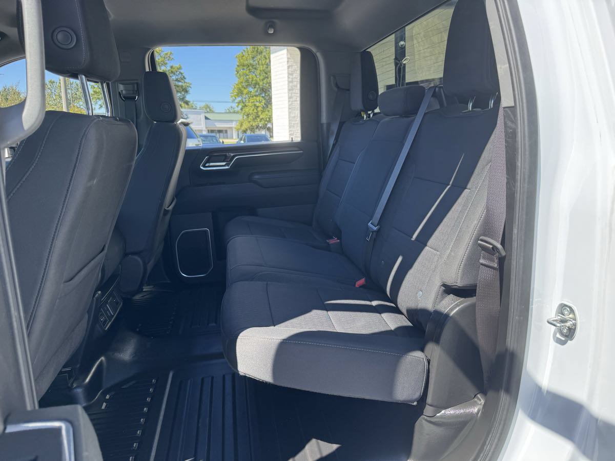 Used 2024 Chevrolet Silverado 3500 LT w/ Convenience Package RWD image 11