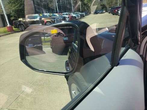 Certified 2025 Toyota RAV4 XLE FWD image 11