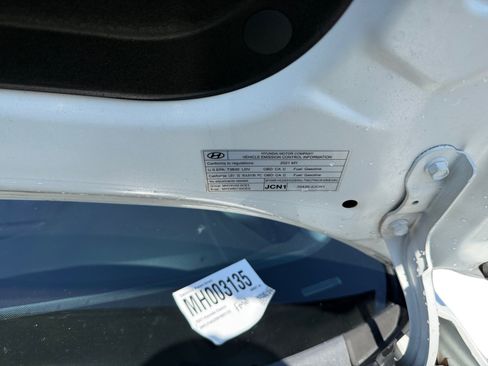Used 2021 Hyundai Elantra Limited FWD image 13