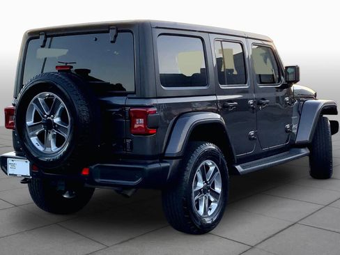 Used 2022 Jeep Wrangler Unlimited Sahara w/ LED Lighting Group AWD/4WD image 13