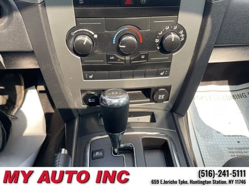 Used 2009 Jeep Grand Cherokee Laredo image 17