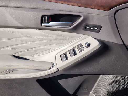 Used 2021 Toyota Avalon Limited w/ Advanced Safety Package image 16