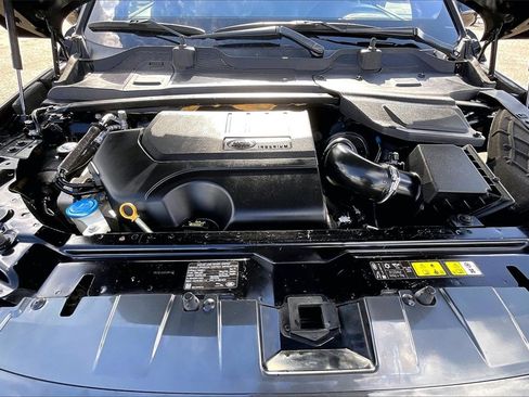 Used 2019 Land Rover Discovery Sport HSE image 31