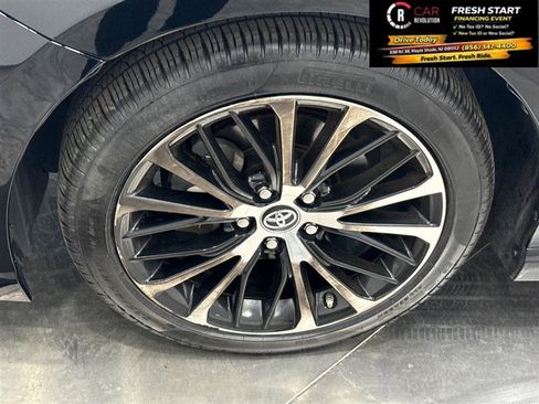 Used 2019 Toyota Camry SE w/ Convenience Package FWD image 50