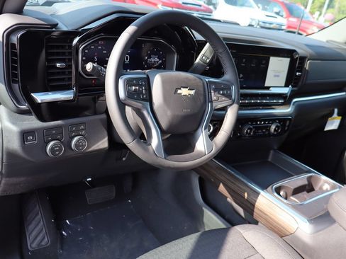 New 2026 Chevrolet Silverado 2500 LT w/ All Star Edition AWD/4WD image 6