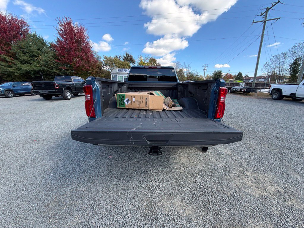 Used 2026 Chevrolet Silverado 3500 LT w/ Safety Package AWD/4WD image 13