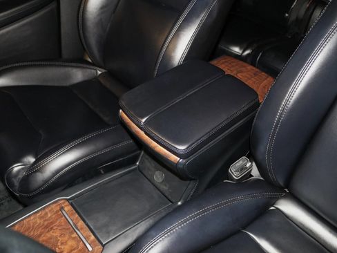 Used 2020 Tesla Model X image 79