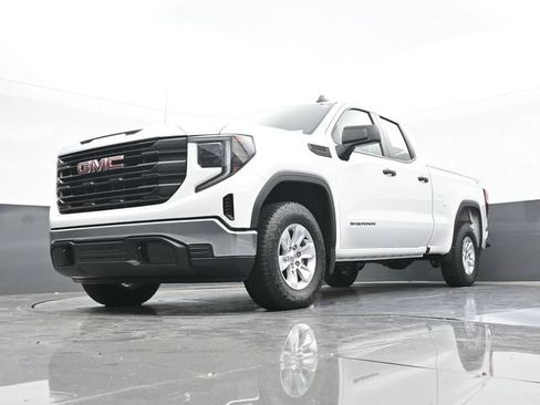Used 2024 GMC Sierra 1500 Pro w/ Pro Value Package AWD/4WD image 33