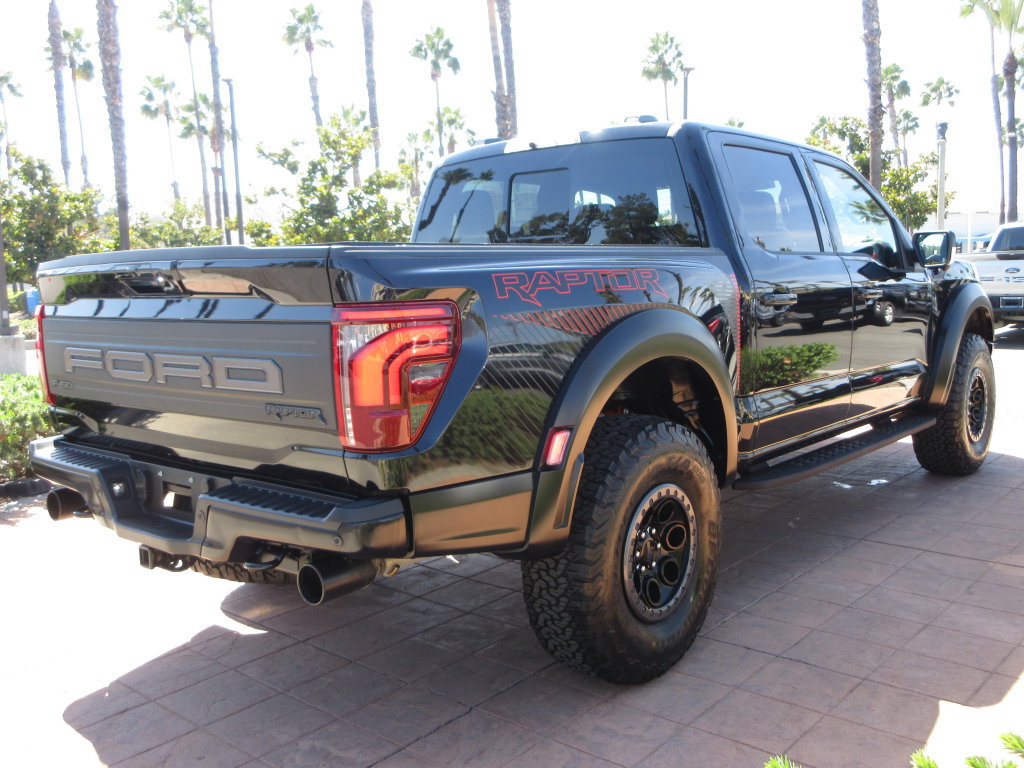 Certified 2025 Ford F150 Raptor AWD/4WD image 4