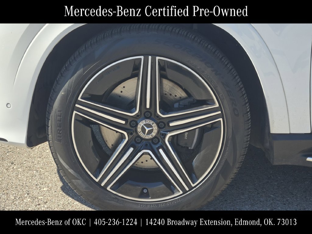 Used 2025 Mercedes-Benz GLE 450e 4MATIC image 11