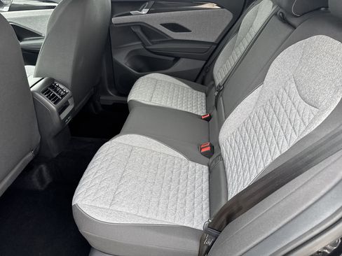 Used 2025 Volkswagen Tiguan S image 6