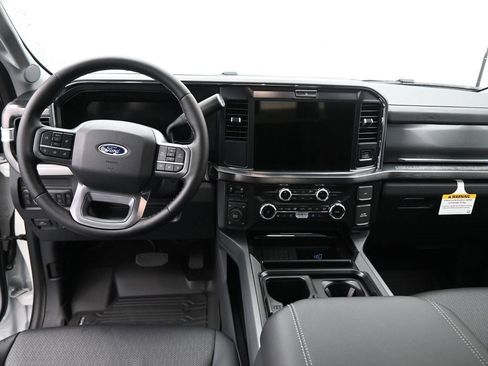 New 2026 Ford F250 Lariat w/ FX4 Off-Road Package image 10