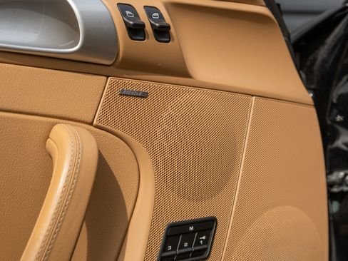 Used 2009 Porsche 911 Carrera S image 16