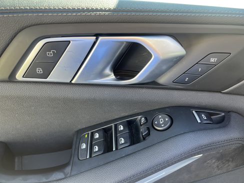 Used 2021 BMW X5 xDrive40i w/ Convenience Package image 14