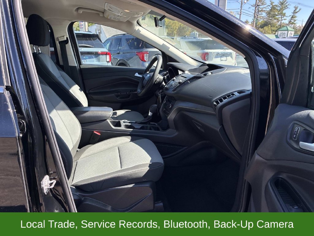 Used 2017 Ford Escape SE FWD image 9