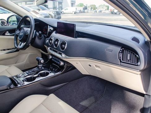 Used 2022 Kia Stinger GT-Line w/ Sun & Sound Package AWD/4WD image 33