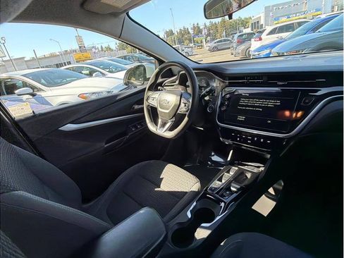 Used 2023 Chevrolet Bolt EUV LT w/ Driver Confidence Package FWD image 6