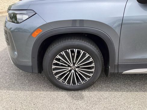 Used 2025 Volkswagen Tiguan S w/ 18" Wheel Package FWD image 27