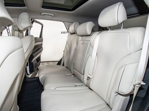 Used 2025 Genesis GV80 2.5T Prestige image 19