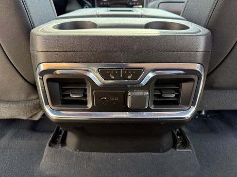 Used 2022 GMC Sierra 2500 AT4 w/ AT4 Preferred Package image 34