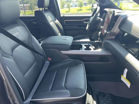 New 2026 RAM 1500 Laramie w/ Night Edition image 31