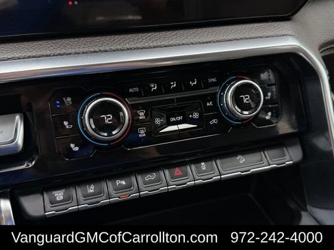 Used 2024 GMC Sierra 2500 Denali w/ Denali Reserve Package AWD/4WD image 20