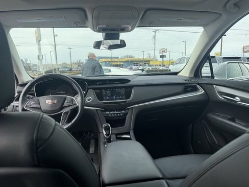 Used 2019 Cadillac XT5 Luxury image 10