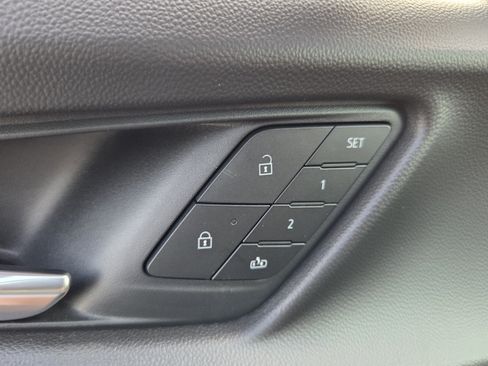 New 2026 Chevrolet Equinox RS w/ Convenience Package III FWD image 34