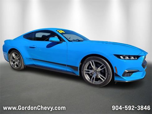 Used 2024 Ford Mustang Premium image 8