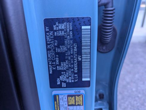 Used 2025 Kia Seltos EX w/ EX Sunroof Package image 33