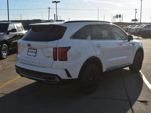 Used 2021 Kia Sorento SX image 5