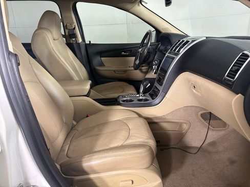 Used 2011 GMC Acadia SLT image 13