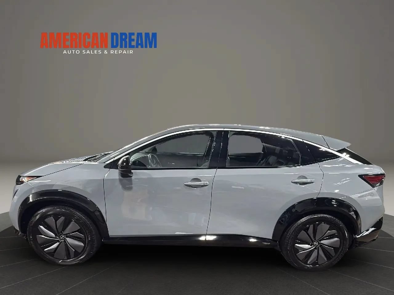 Used 2024 Nissan Ariya FWD image 2