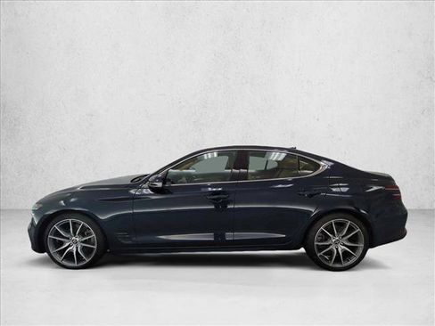 Used 2022 Genesis G70 2.0T w/ Prestige Package RWD image 4