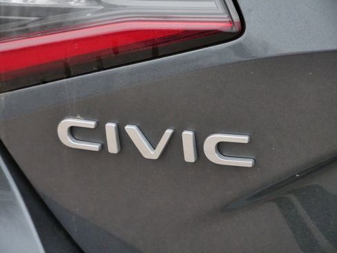 Used 2025 Honda Civic Sport image 18